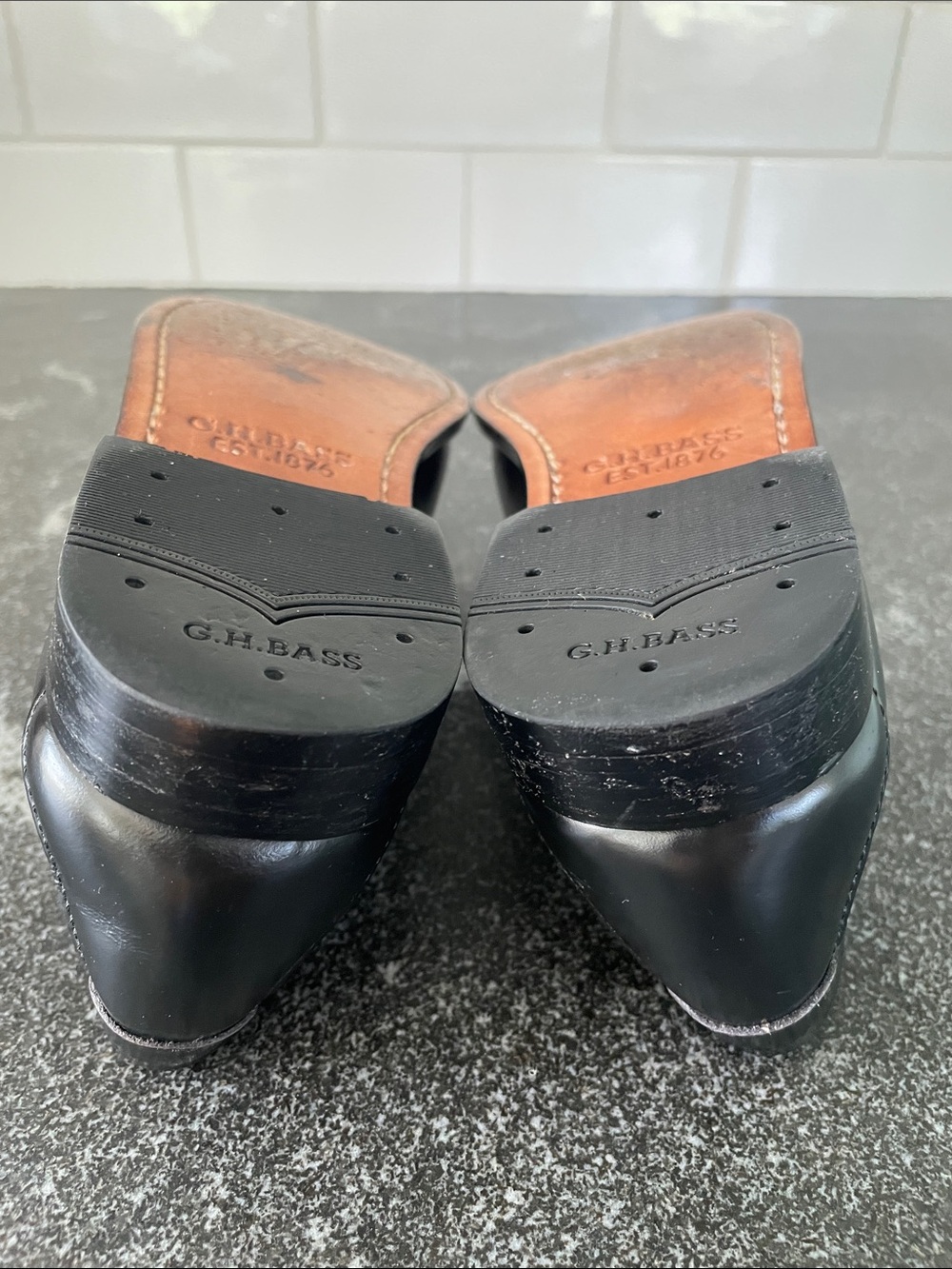 G.H. Bass Women’s Size 7 Black Leather Lianna Loafers Silver Horsebit 90s - Picture 11 of 15
